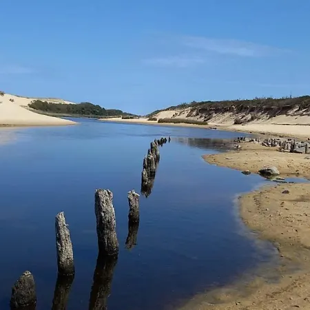 Very Quiet House With Shared Swimming Pool