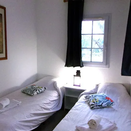 펜션 Very Quiet House With Shared Swimming Pool *