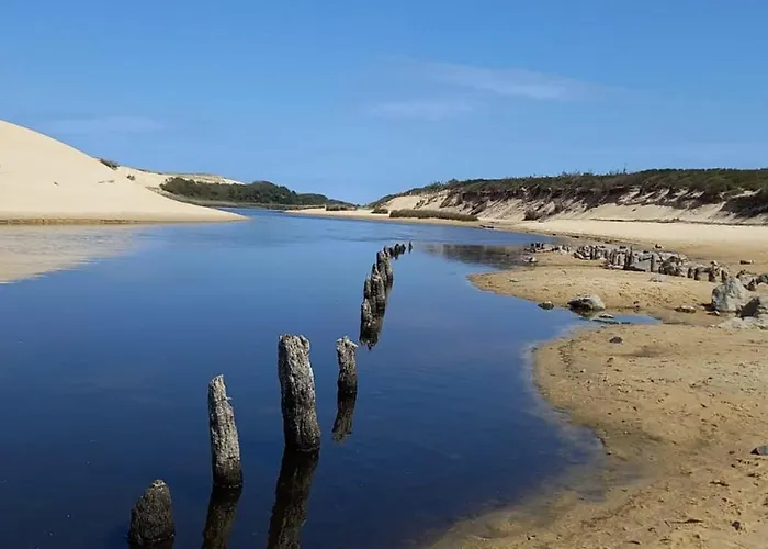Very Quiet House With Shared Swimming Pool